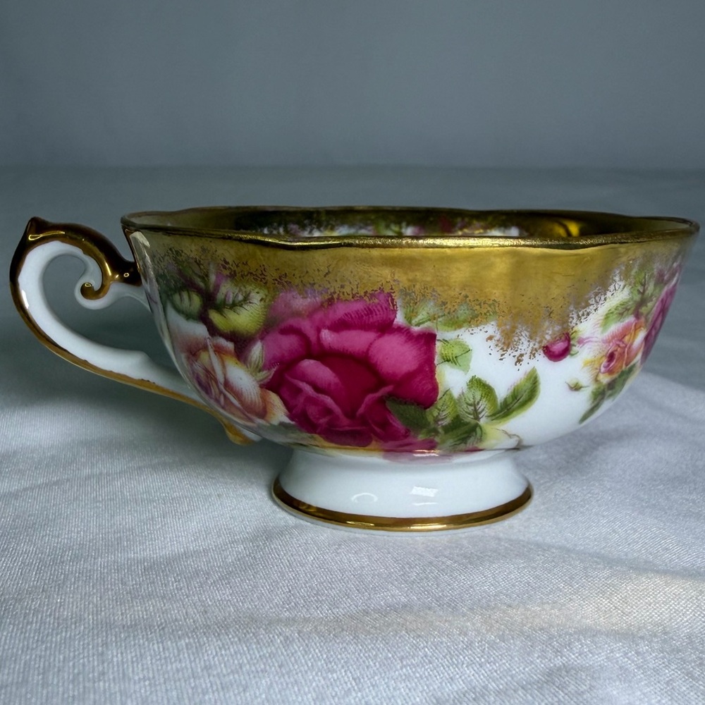 Vintage Hal-Sey Fifth Ave Japan 3" Golden Rose Fine Porcelain Gold Accent Teacup